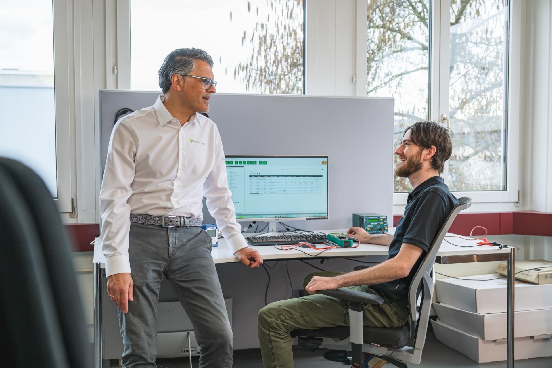 Innovation - AkkuPoint AG in Villmergen, ihr Partner für Profi-Anwender im B2B &&nbsp;B2G Bereich. Als internationaler Entwickler und Fachhändler bieten wir kompetente und verbindliche Lösungen für Feuerwehr, Polizei, Spital & Rettung, Militär, Zivilschutz&nbsp;und&nbsp;Industrie. Unser Sortiment besteht aus Akkus, Batterien, Lichtlösungen, Mobile Stromversorgung, Funkzubehör, Lade- und Prüftechnik, Schutzhelme, Gehörschutz und individuelle Sonderanfertigungen.